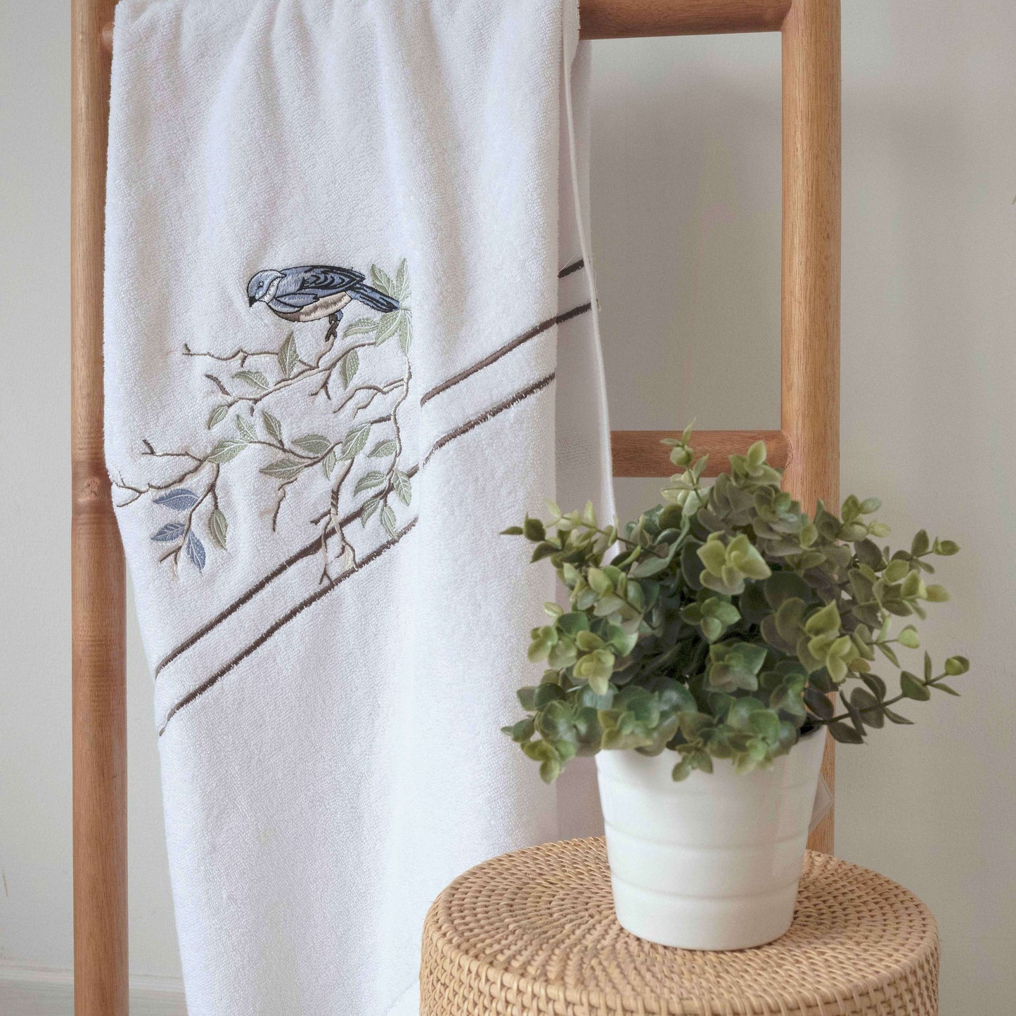 Birdie - ( Bath Towels / Hand Towel )